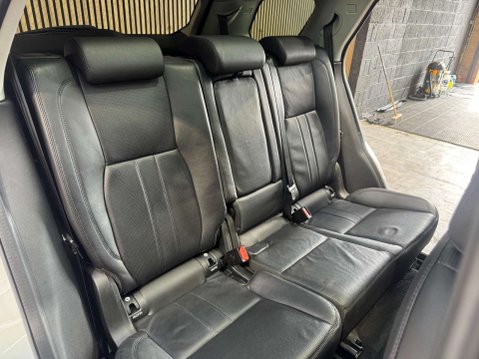 Land Rover Discovery Sport 2.0 Discovery Sport HSE SD4 Auto 4WD 5dr 45