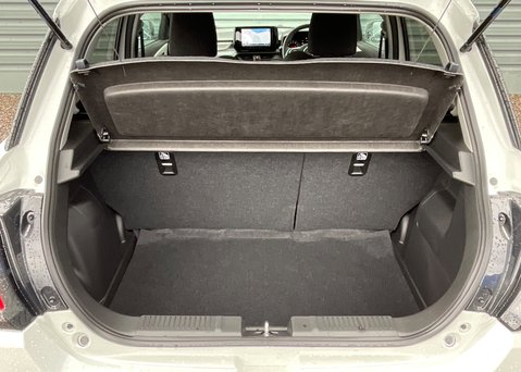 Suzuki Swift Motion 1.2 Mild Hybrid 18