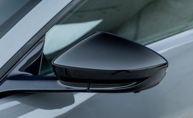 Aston Martin Vantage 25