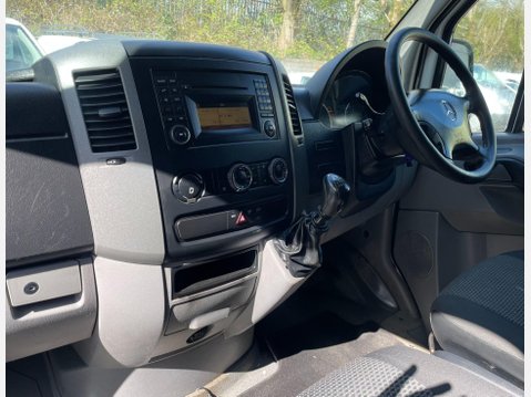 Mercedes-Benz Sprinter 2.1 213 CDi BlueEFFICIENCY Panel Van 4dr Diesel Manual RWD L2 (200 g/km, 12 21