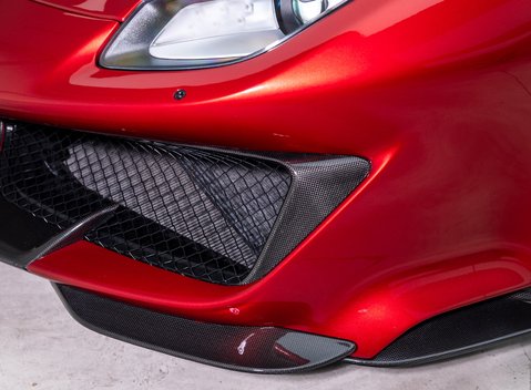 Ferrari 488 Pista 33