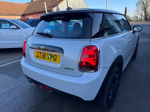 Mini Hatch 1.5 Cooper Euro 6 (s/s) 3dr 10