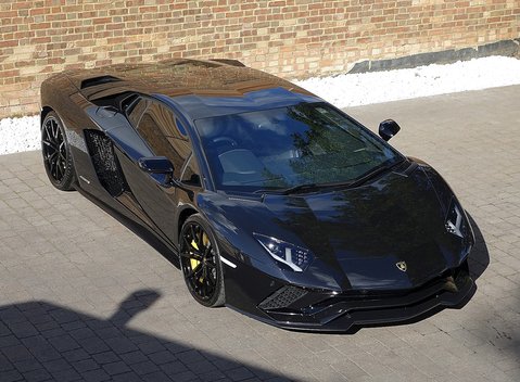 Lamborghini Aventador S 3