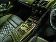 Audi R8 5.2 FSI V10 Coupe 2dr Petrol S Tronic quattro Euro 6 (s/s) (540 ps) 46