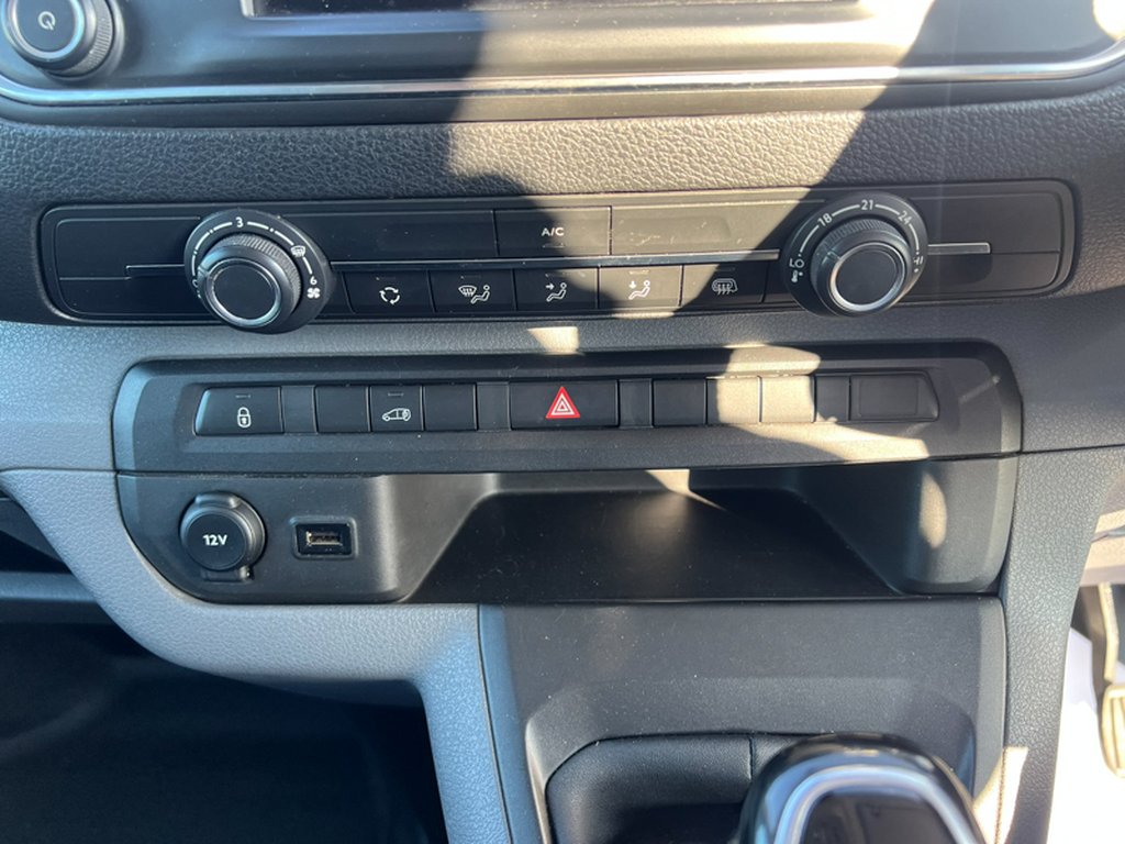 2021 Citroen DispatchXLWB L3H1 Driver 1400 Air Con Alloys Nav Sensors EURO 6 NO VAT — thumbnail 42 of 51