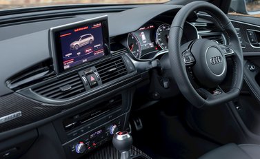 Audi RS6 Avant Performance 17