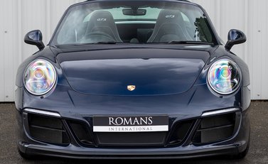Porsche 911 Targa 4 GTS (991.2) 4