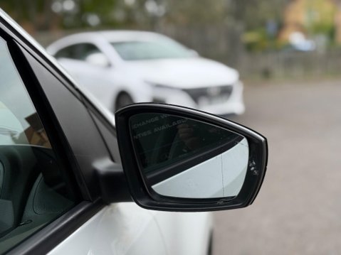 Volkswagen Polo 1.2 TSI BlueMotion Tech SE Design Euro 6 (s/s) 5dr 23