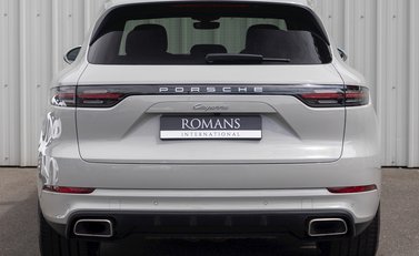 Porsche Cayenne V6 5