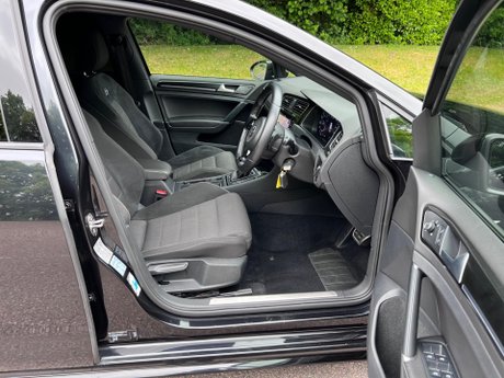 Volkswagen Golf 2.0 TSI R DSG 4Motion Euro 6 (s/s) 5dr 16