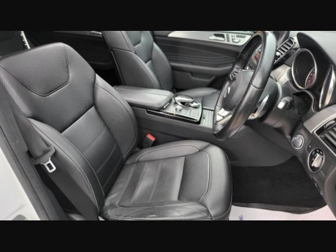 Mercedes-Benz GLE GLE 250 D 4MATIC AMG NIGHT EDITION PREMIUM PLUS 15