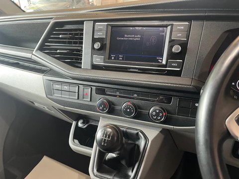 Volkswagen Transporter T30 TDI P/V HIGHLINE 12