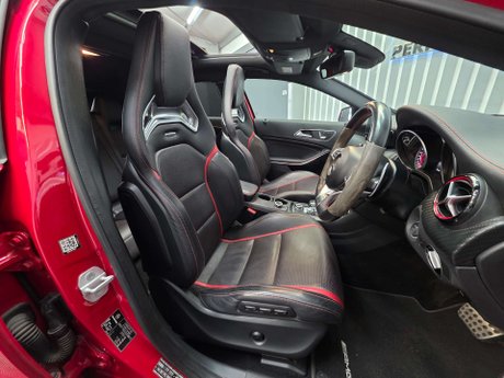 Mercedes-Benz A Class 2.0 A45 AMG Hatchback 5dr Petrol SpdS DCT 4MATIC Euro 6 (s/s) (360 ps) 7