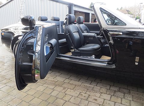 Rolls-Royce Phantom Drophead Coupe 8