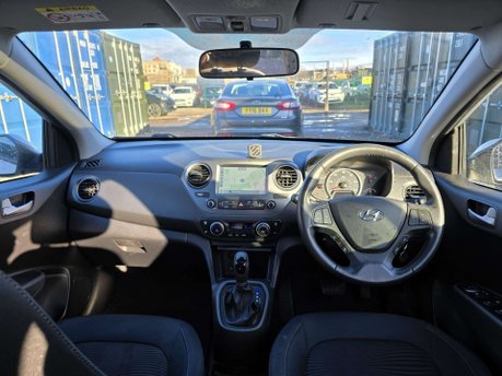 Hyundai i10 1.2 Premium SE Hatchback 5dr Petrol Auto Euro 6 (87 ps) 17