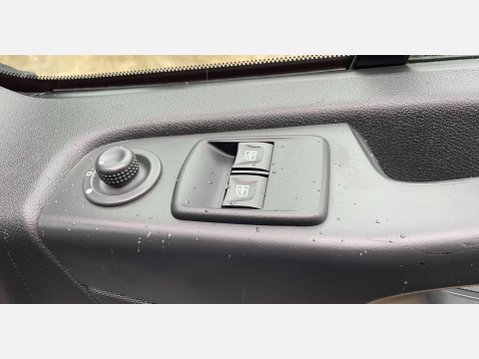 Vauxhall Vivaro 1.6 CDTi 2900 Sportive Panel Van 5dr Diesel Manual L1 H1 Euro 6 (120 ps) 22