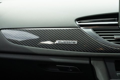 Audi RS6 4.0 TFSI V8 Performance Tiptronic quattro Euro 6 (s/s) 5dr 38