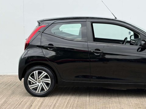 Toyota Aygo 1.0 Aygo X-Play TSS VVT-i 5dr 12