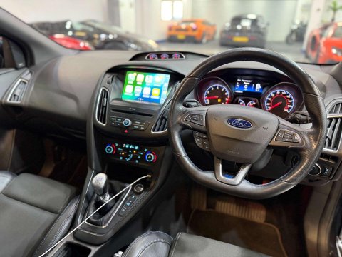 Ford Focus 2.3T EcoBoost RS Hatchback 5dr Petrol Manual AWD Euro 6 (s/s) (350 ps) 2