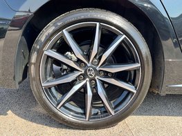 Toyota Corolla 1.8 Corolla GR Sport HEV CVT 5dr 14