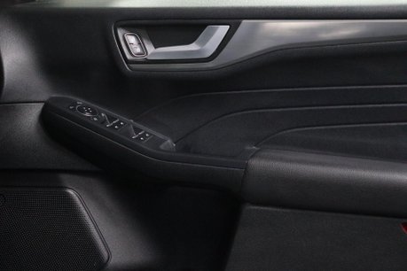 Ford Kuga TITANIUM ECOBLUE 36