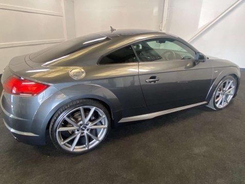 Audi TT 2.0 TT Black Edition TFSI Quattro Semi-Auto 4WD 3dr 5