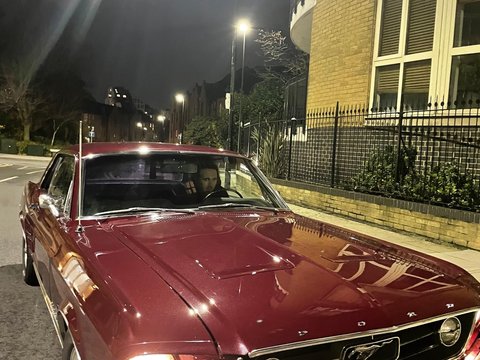 Ford Mustang Coupe 7