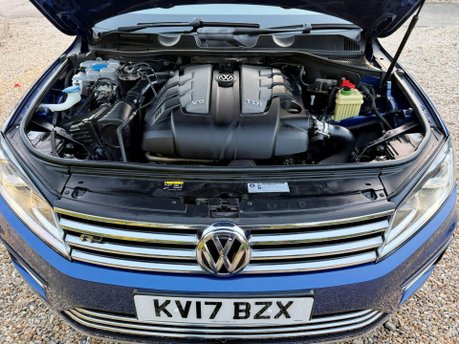 Volkswagen Touareg 3.0 TDI V6 BlueMotion Tech R-Line Plus Tiptronic 4WD Euro 6 (s/s) 5dr 13