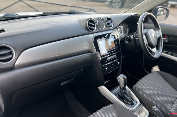Suzuki Vitara 1.6 SZ-T AUTOMATIC 29