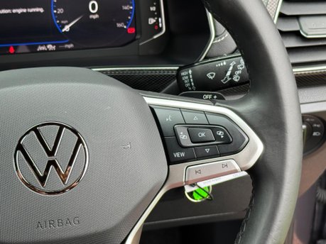 Volkswagen T-Cross R-LINE TSI DSG 19