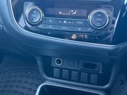 Mitsubishi Outlander DI-D 3 31