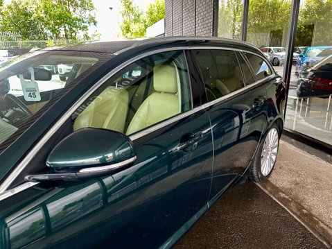 Jaguar XF 2.2d Luxury Sportbrake Auto Euro 5 (s/s) 5dr 15