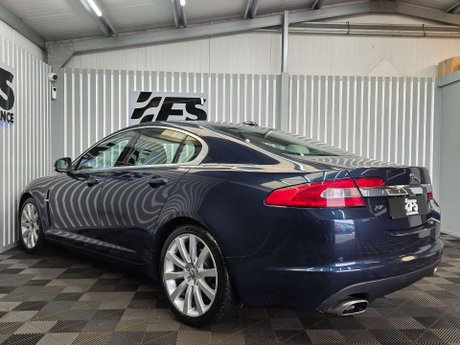 Jaguar XF 3.0d V6 Premium Luxury Saloon 4dr Diesel Auto Euro 5 (240 ps) 32