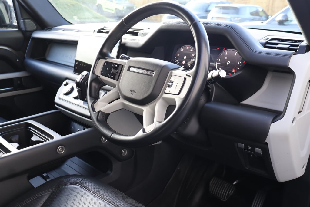 Land Rover Defender 110 D300 HARD TOP COMMERCIAL  X-DYNAMIC HSE GENUINE REAR SEATS  SEEKER STYLED 22