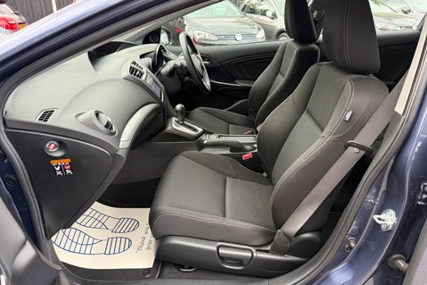 Honda Civic I-VTEC SE PLUS NAVI AUTOMATIC - ONE LADY OWNER - REVERSE CAMERA 3