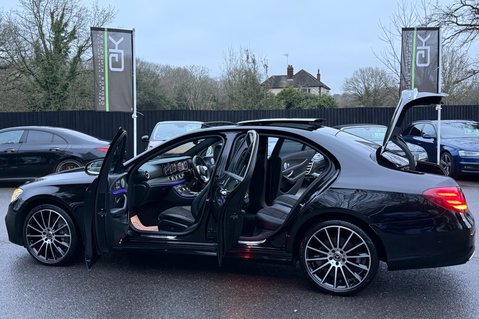 Mercedes-Benz E Class E 400 D 4MATIC AMG LINE PREMIUM PLUS - RARE -20 INCH ALLOYS -PAN ROOF  24
