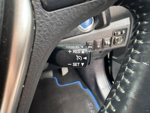 Toyota Auris 1.8 VVT-h Excel CVT Euro 5 (s/s) 5dr 18