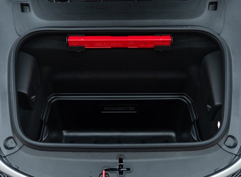 Porsche 911 GT3 (991.2) 37