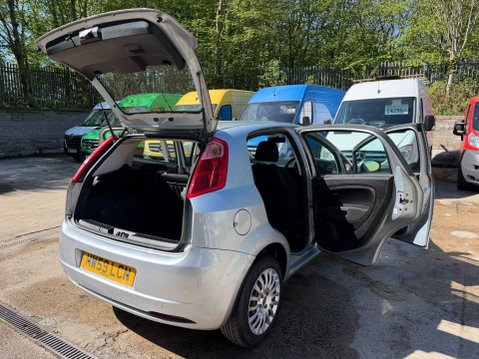 Fiat Grande Punto 1.4 Active Hatchback 5dr Petrol Manual Euro 4 (77 bhp) 12