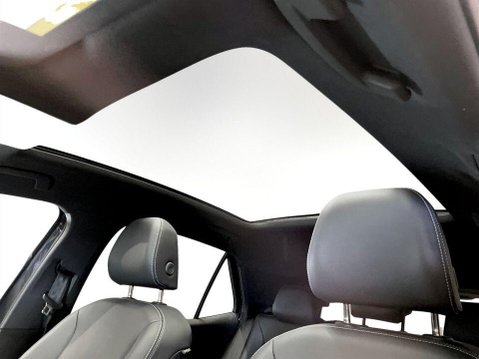 Volkswagen ID.3 Pro Performance 58kWh Family Hatchback 5dr Electric Auto (204 ps) 20