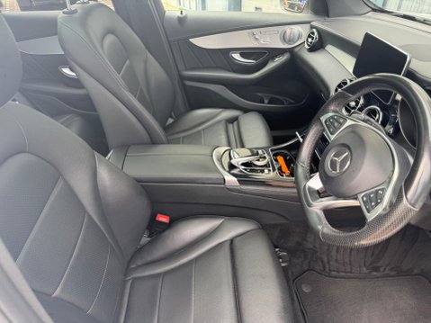 Mercedes-Benz GLC 2.1 GLC250d AMG Line (Premium Plus) G-Tronic 4MATIC Euro 6 (s/s) 5dr 61