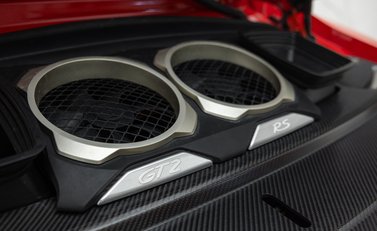 Porsche 911 GT2 RS Weissach (991) 56