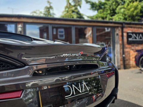 McLaren 570S 3.8 570s Coupe Semi-Auto 2dr 14