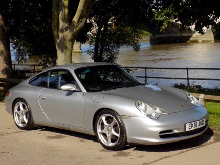 Porsche 911 Carrera 2