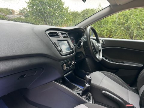 Hyundai i20 1.2 SE Launch Edition Euro 6 (s/s) 5dr 12