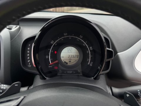 Toyota Aygo 1.0 VVT-i x-trend Funroof x-shift Euro 6 5dr 14