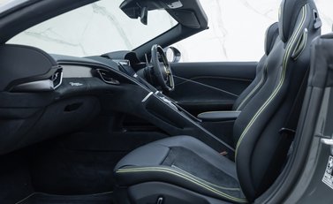 Ferrari Roma SPIDER 20