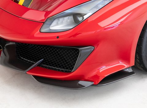 Ferrari 488 Pista 28
