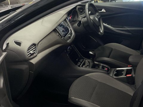 Vauxhall Grandland X 1.2 Turbo Griffin Edition SUV 5dr Petrol Manual Euro 6 (s/s) (130 ps) 16