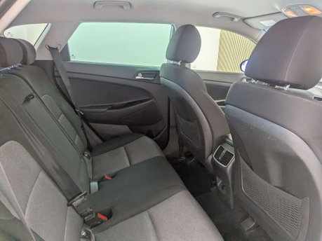 Hyundai TUCSON 1.6 Tucson SE Nav GDi 2WD 5dr 46